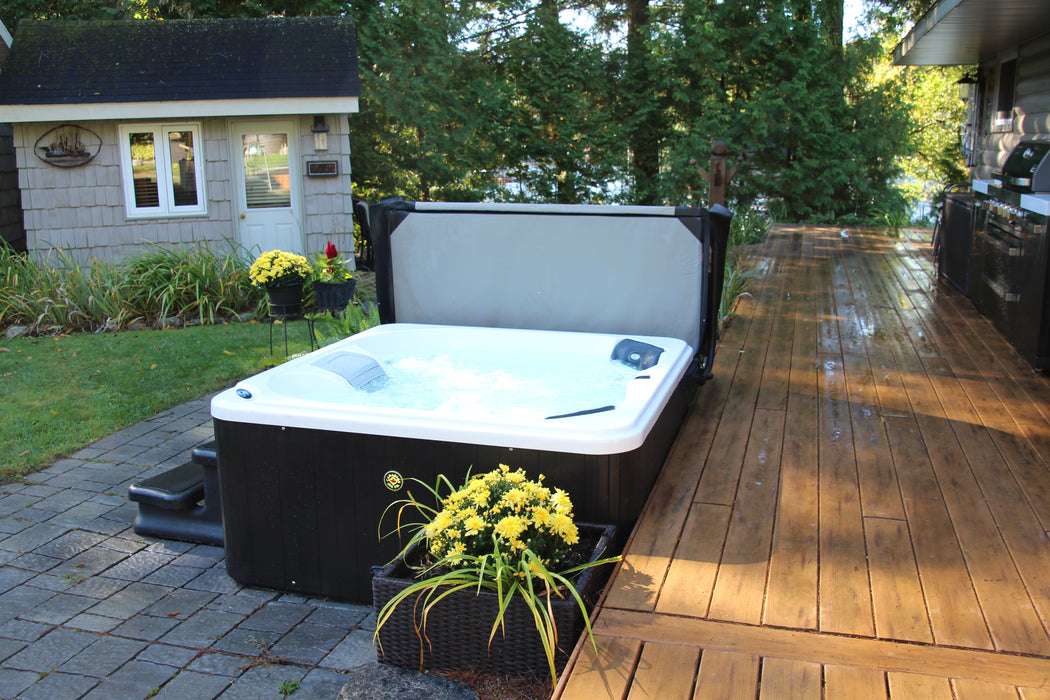 Canadian Spa Saskatoon 4 Person Portable Hot Tub with 12 Jets